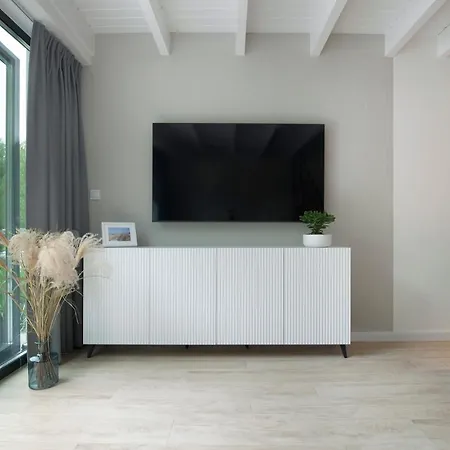 Nova - Dom Nad Morzem, Podgrzewany Basen,sauna, Balia Z Jacuzzi , Starlink Apartmán *