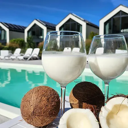 Nova - Dom Nad Morzem, Podgrzewany Basen,sauna, Balia Z Jacuzzi , Starlink