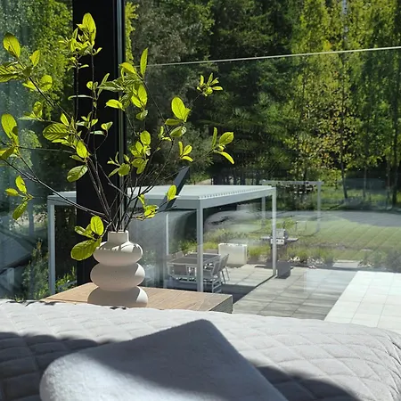 Apartmán Nova - Dom Nad Morzem, Podgrzewany Basen,sauna, Balia Z Jacuzzi , Starlink Ulinia